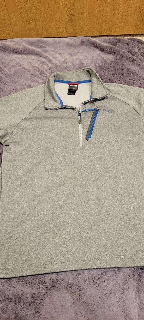 The North Face Sweater Mens Large Gray 1/4 Zip Fleece Pullover Mock Neck Outdoor